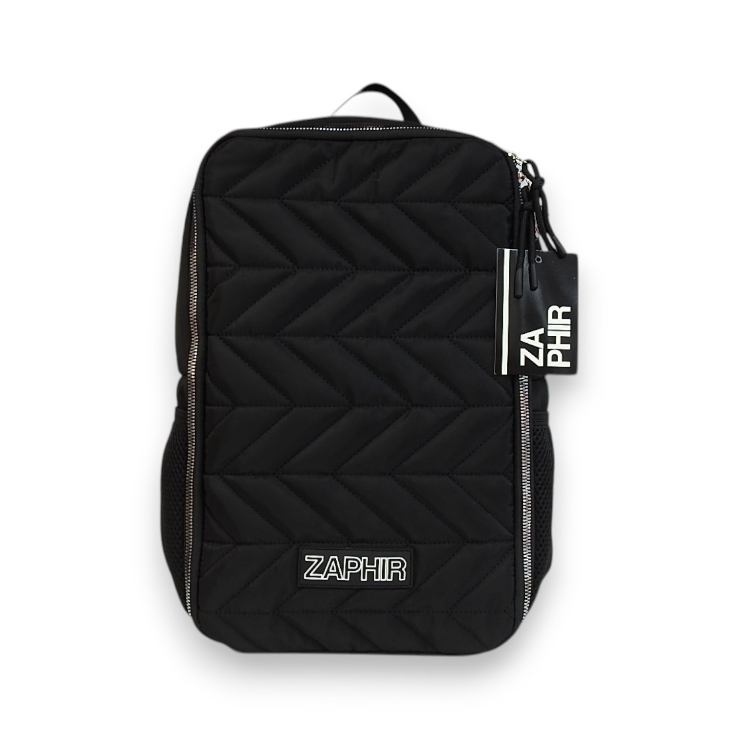 MOCHILA DE NYLON MATELASEADO CON ESPACIO
