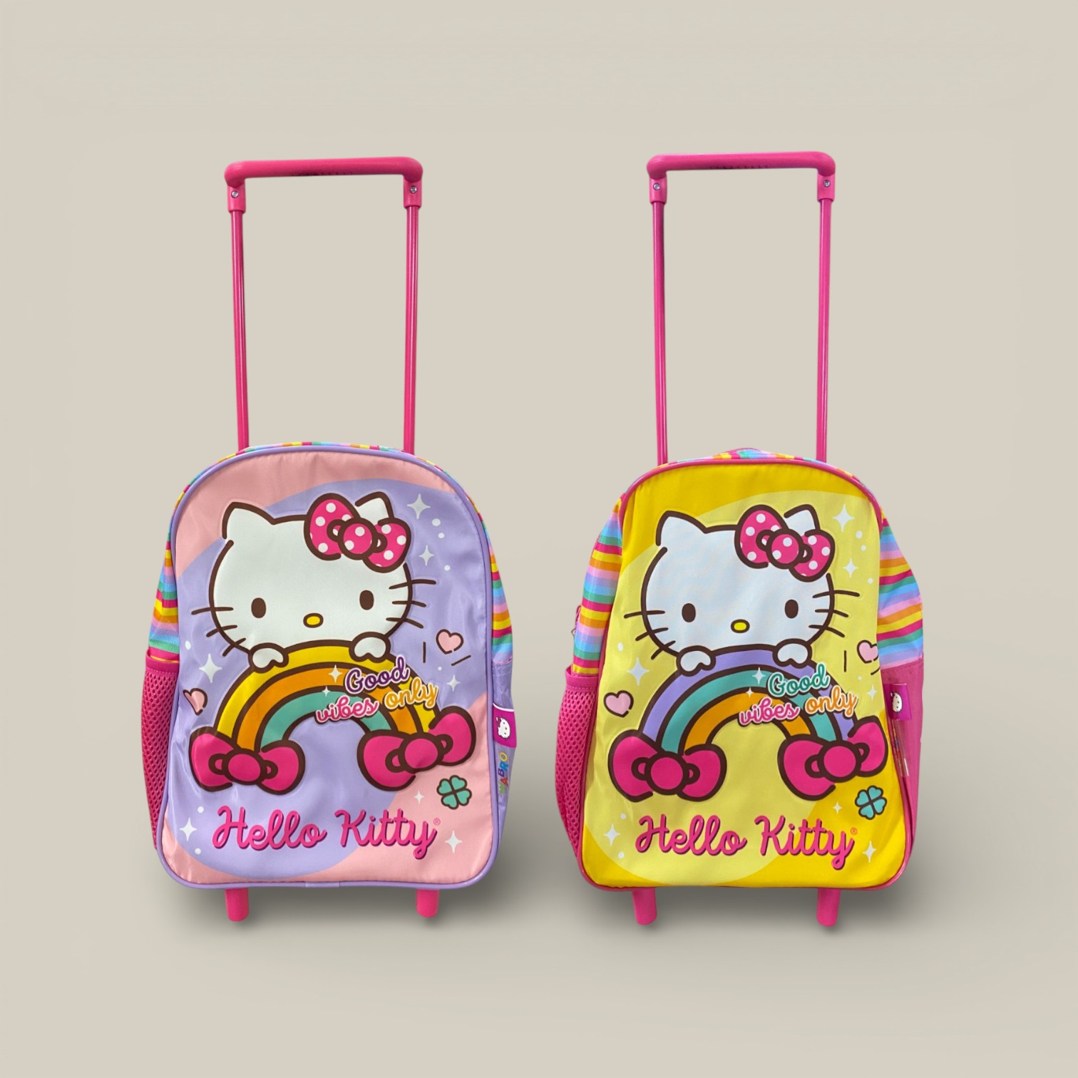 Mochila hello kitty 12" carro