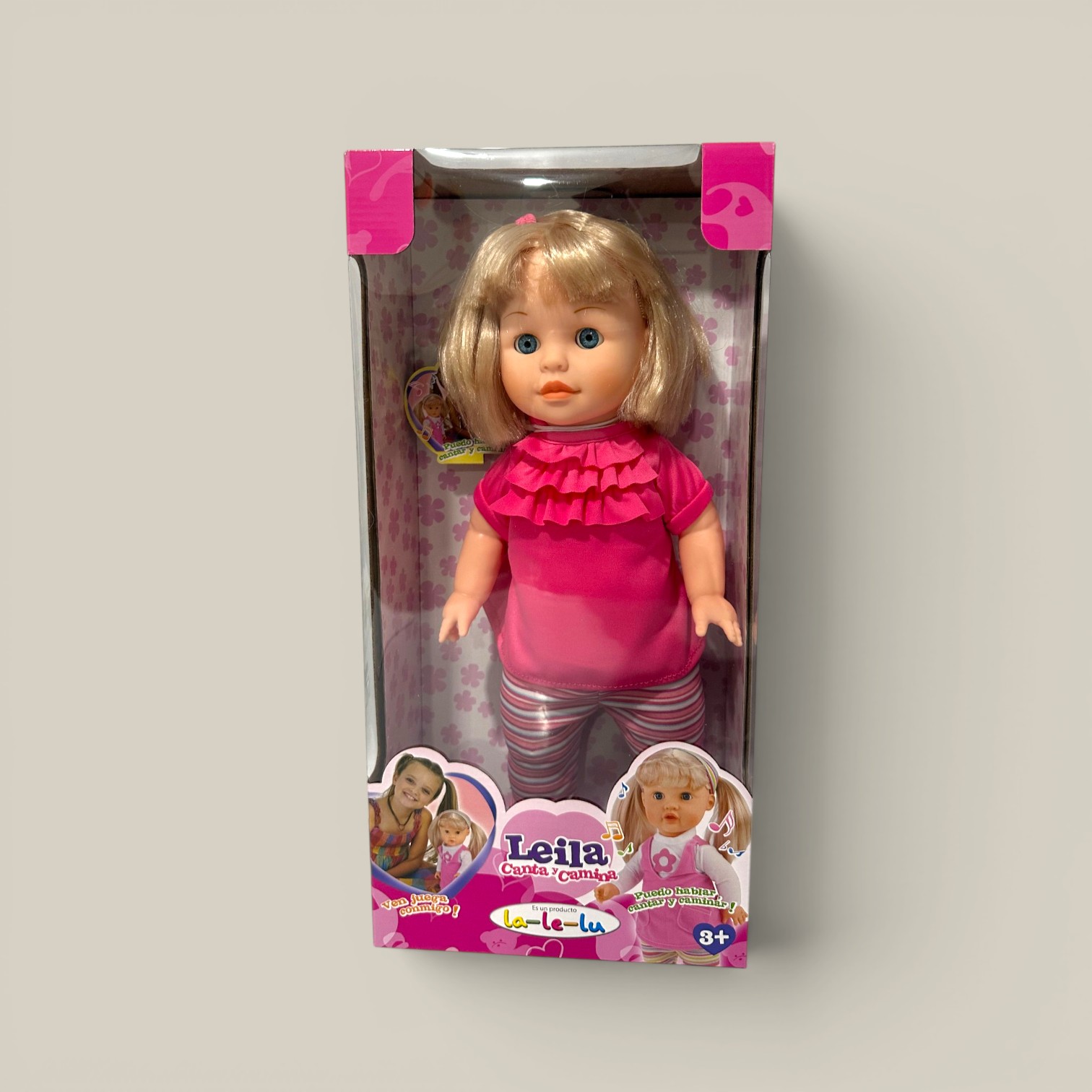 Muñeca Leila canta y camina