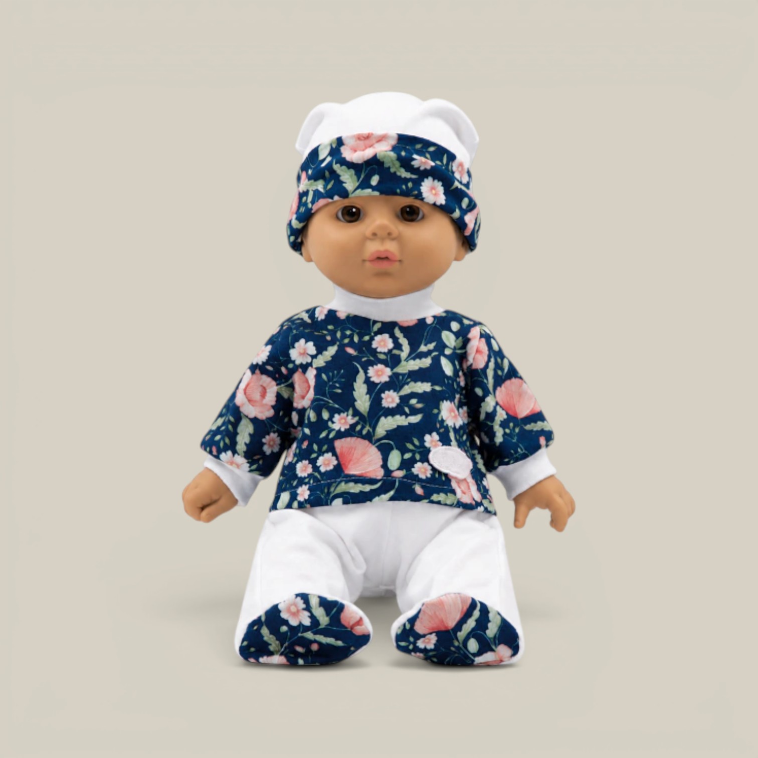 Bebote Eric c/pantalon, remera y gorro