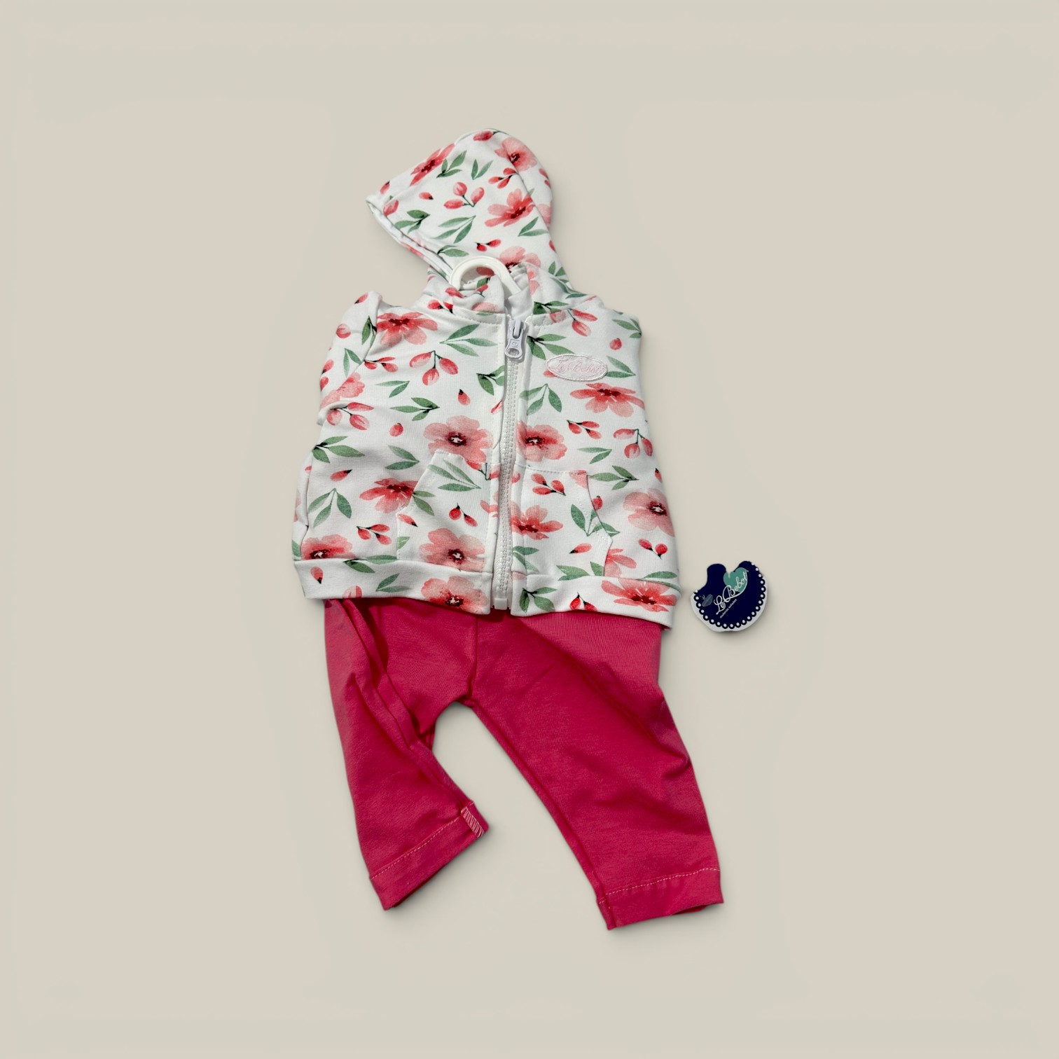 Conjunto Ariel jean, camiseta y camperita c/capucha p/bebotes grandes